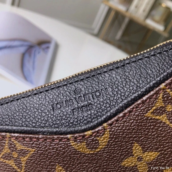First bag PALLAS CHANELUTCH Vuitton Louis 0716